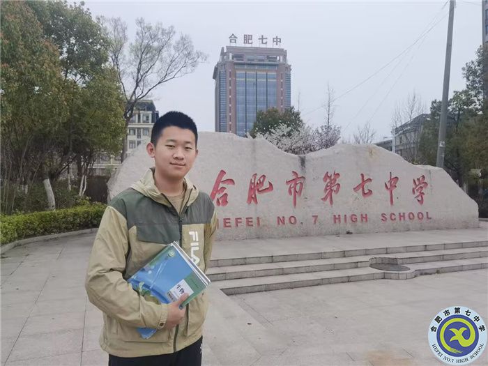 吴荣之同学.jpg 吴荣之同学.jpg