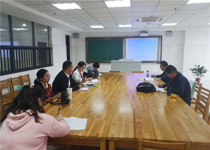 指引新课程新教材实施之路 构建教师专业成长三重境界(图12)