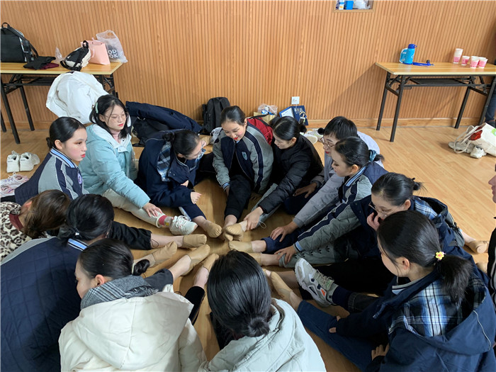 luck18平台在全国啦啦操比赛中荣膺冠军(图4)