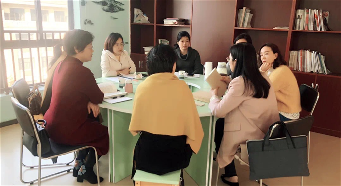 心理健康教育中心:书香润心灵 家校共读共成长(图1)