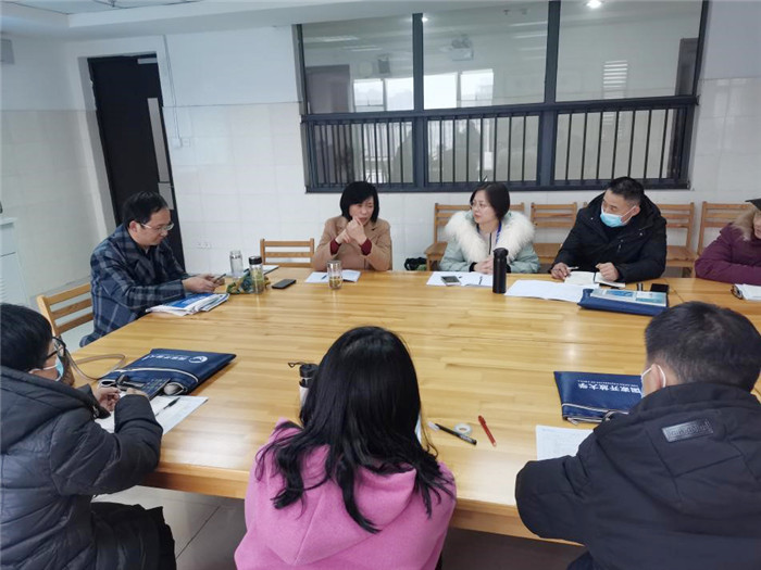 高一级部：界首市新课程新教材实施培训在luck18平台举行(图15)