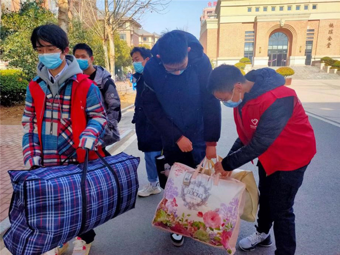 高一级部:逐梦星辰大海 做负责任的卓越青年(图7)