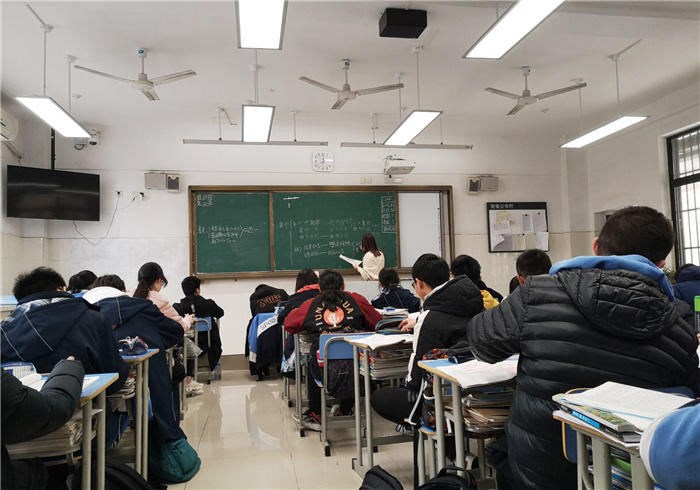 教务处:欣赏·陪伴·感叹(图1)