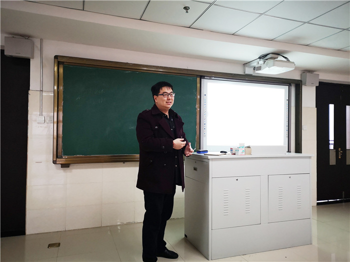 数学组：立足智慧课堂 强化教学研讨(图1)