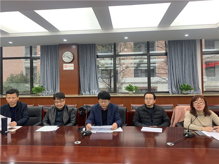 高三级部:志不求易更卓越,学不避难自折桂(图1)