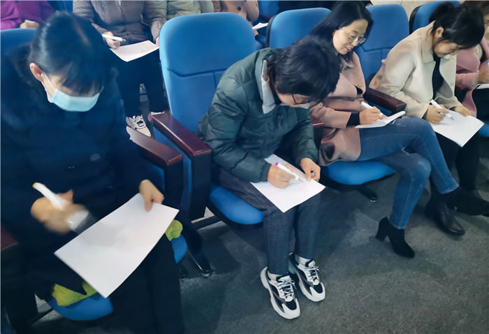 生活部:“缓解压力 放飞心灵”用音乐感受生活之美(图5)