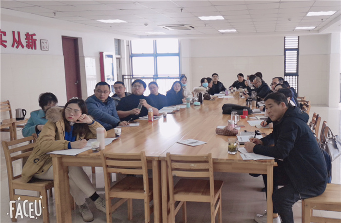 办公室:luck18平台推进新课程、新教材实施专项培训(图8)