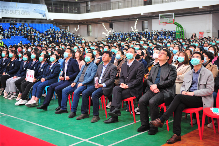 高一级部：致敬建党百年，书写无悔青春(图1)