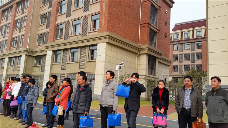 靓丽校园再迎国培班 交流研讨再添新思想(图5)