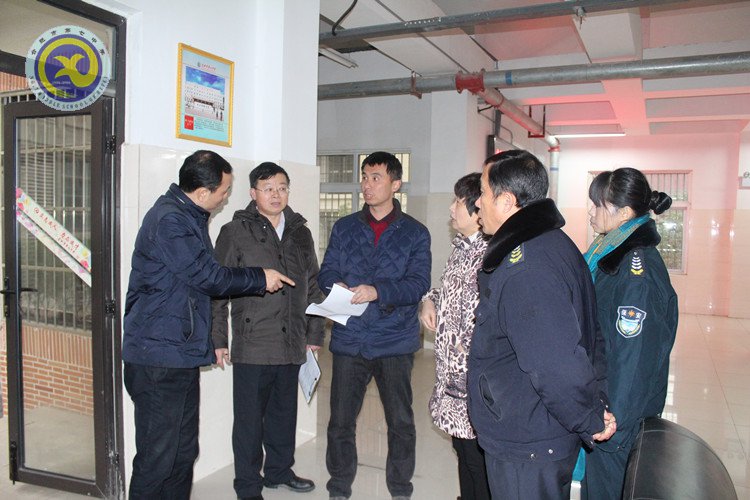 与时俱进抓创建  文明之花香满园(图4)