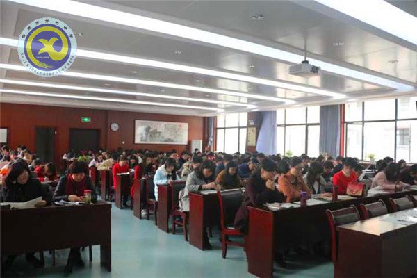 luck18平台举行首届班主任基本功大赛动员会(图5)