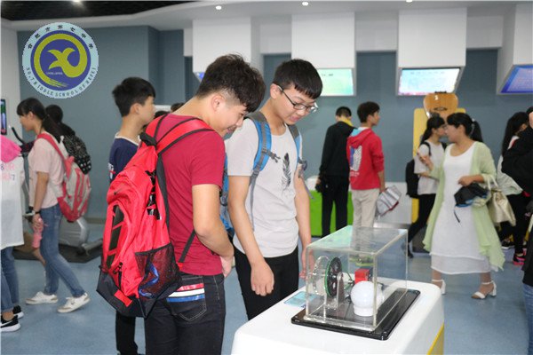 前瞻统筹喜迎新学期 精细实施多彩第一课(图7)