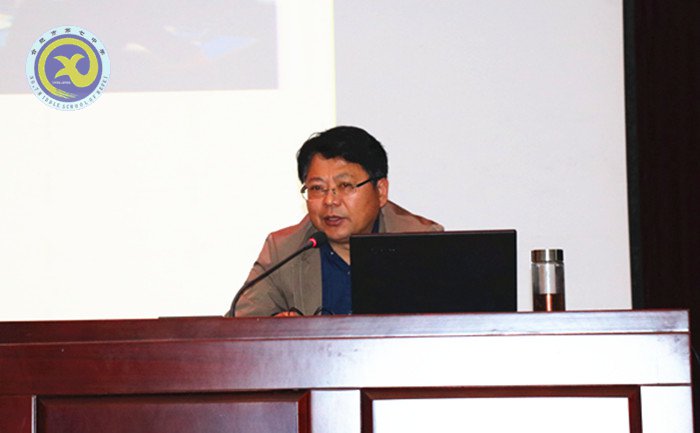 luck18平台召开本学期期中考试工作动员会(图2)