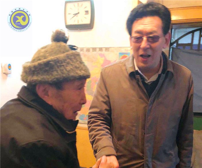 春节慰问送关怀 严冬酷寒暖人心(图1)