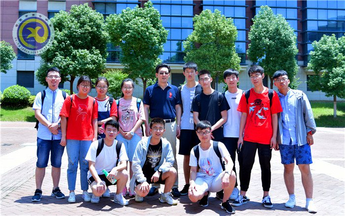 奋斗半生,归来仍是我七中英俊少年(图11)
