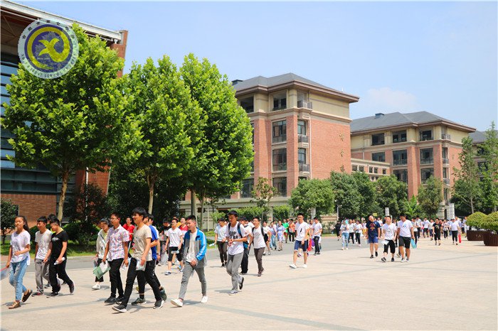 情系考生  全力保障  护航中考(图1)