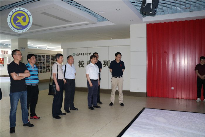 天津市河东区教育局莅临luck18平台参观考察(图1)