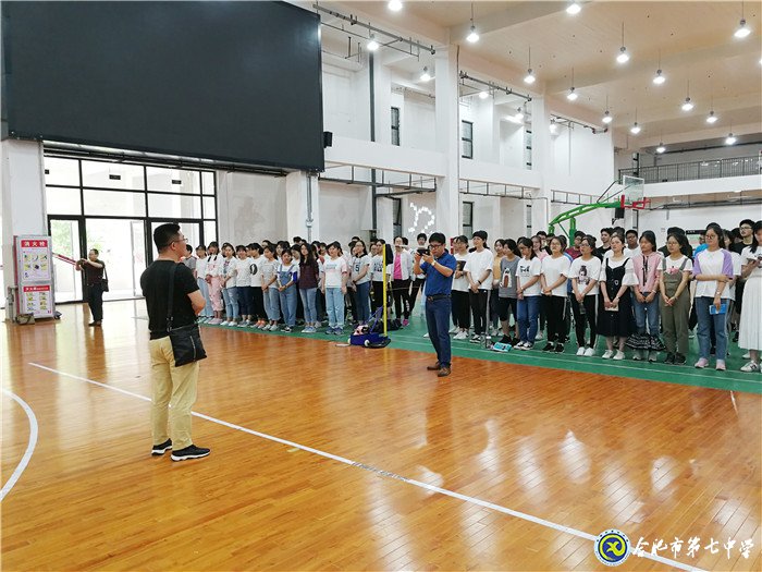 篮球与诗画 文体两开花(图1)