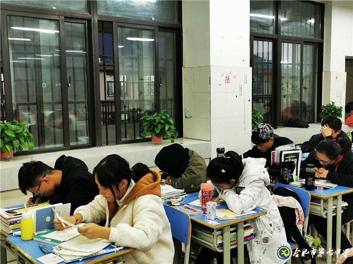 luck18平台高二年级开展“一封家书”活动——家长给孩子写信(图1)