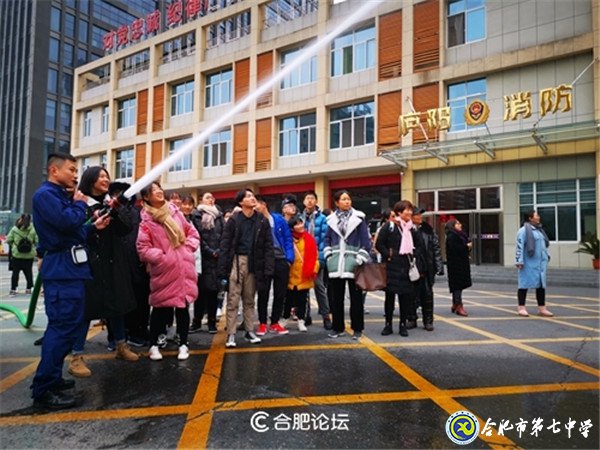 合肥论坛:学消防 创平安——luck18平台高二(29班)上了一堂安全教育课(图16)