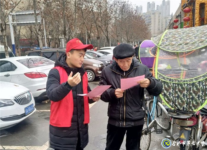 投身实践展学子风采 服务社会扬青年美德(图4)