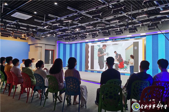 走进音乐,走出阴霾,走向高考(图2)