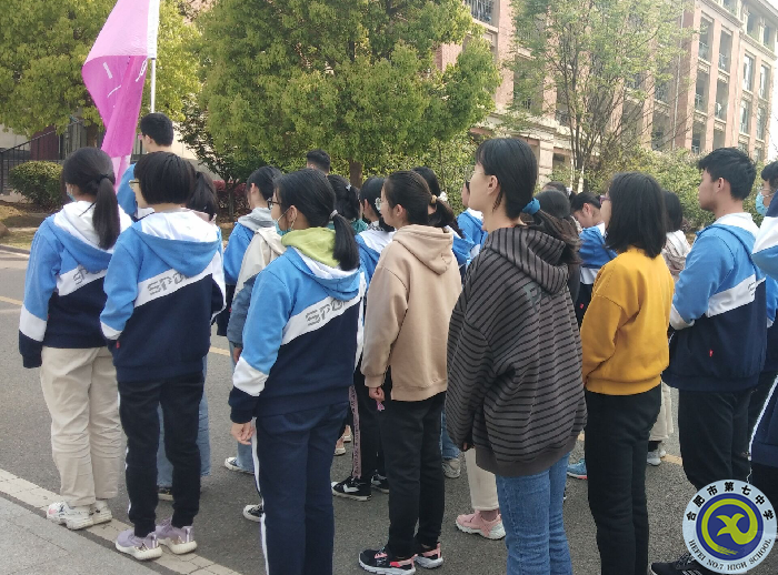 秦宜远 学生跑操.png