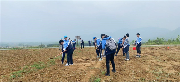 亲近自然之美 体验耕耘之乐(图3) 亲近自然之美 体验耕耘之乐(图3)