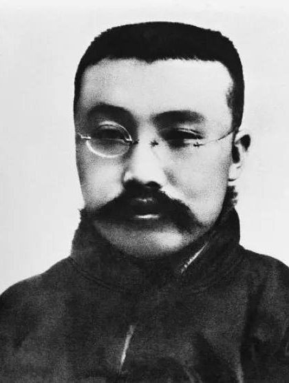 △任北大图书馆主任（馆长）时的李大钊.jpg
