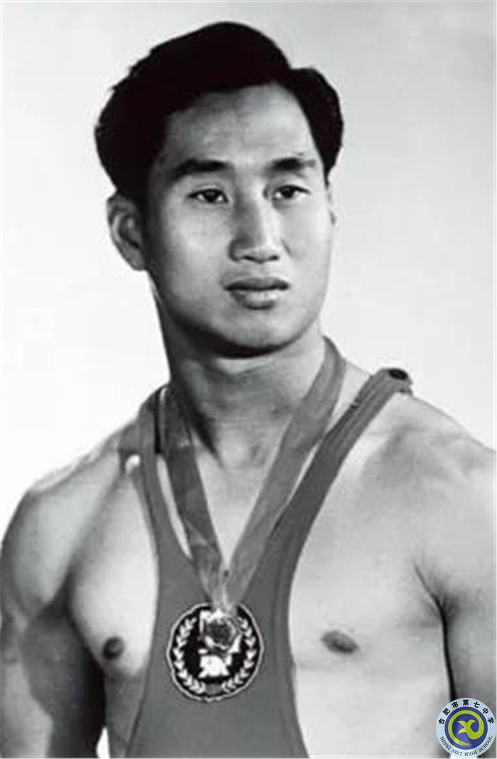 △陈镜开(摄于1959年).jpg △陈镜开(摄于1959年).jpg