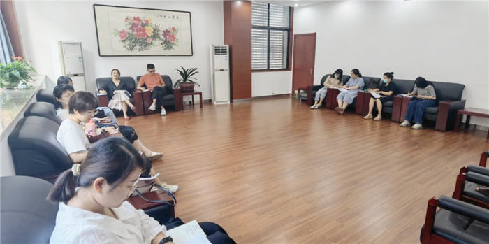 luck18平台第二党支部党史学习教育专题组织生活会(图3) luck18平台第二党支部党史学习教育专题组织生活会(图3)