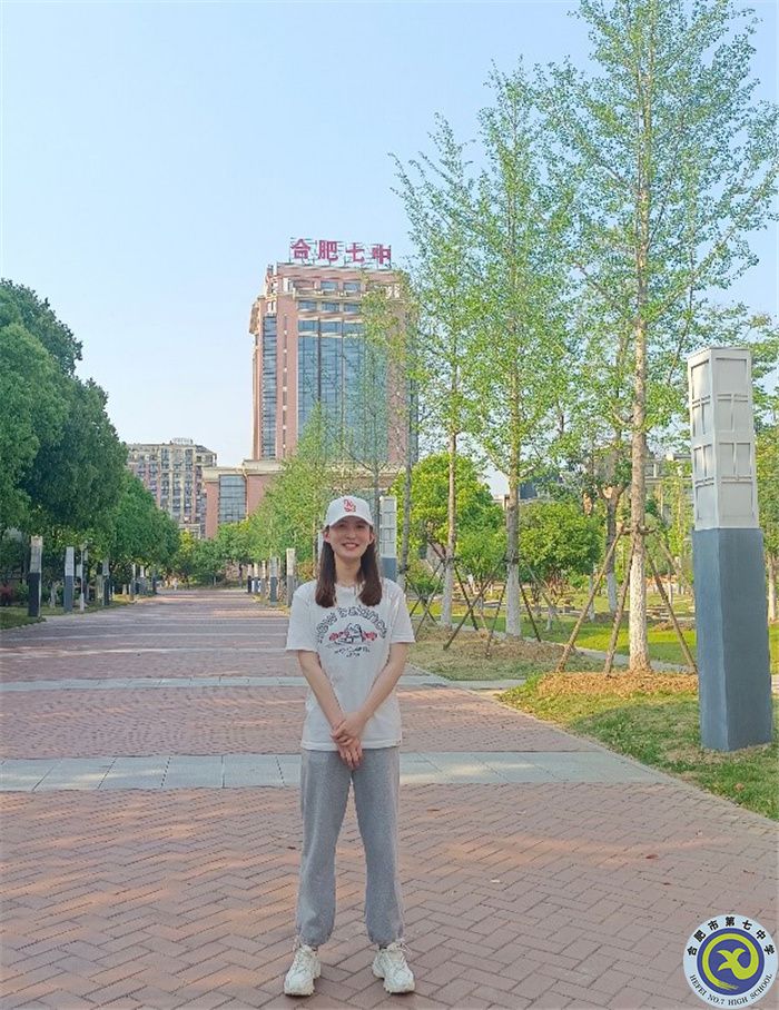 图为胡子洋老师.jpg 图为胡子洋老师.jpg