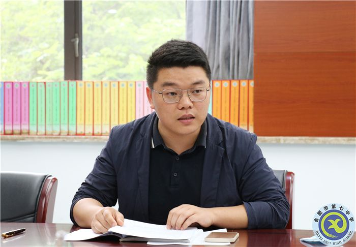 luck18平台行政党支部开展党小组学习(图4)
