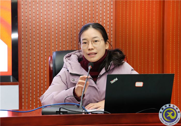 王亚琴.jpg 王亚琴.jpg