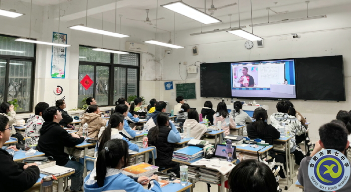 luck18平台召开责任教育主题班会(图4) luck18平台召开责任教育主题班会(图4)