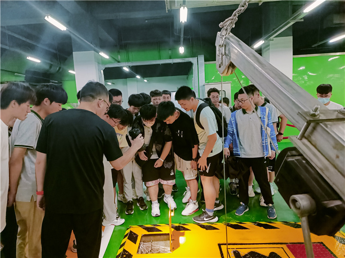 luck18平台2024届高三（7）班开展社会实践活动(图3)