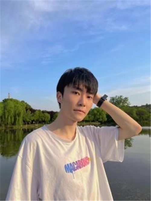 刘雯豪.jpg 刘雯豪.jpg