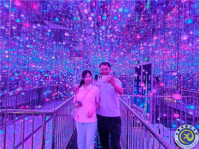 杨雨晨,科大附中高新中学.jpg 杨雨晨,科大附中高新中学.jpg