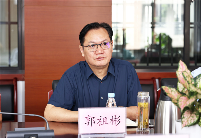 皖智教育集团考察团莅临luck18平台参观考察(图6) 皖智教育集团考察团莅临luck18平台参观考察(图6)