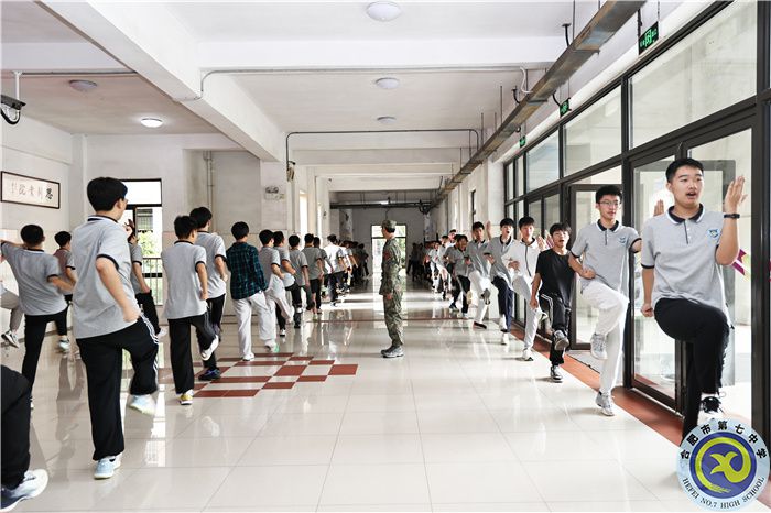 luck18平台2023级新生军训感想系列——军事训练篇(图3) luck18平台2023级新生军训感想系列——军事训练篇(图3)