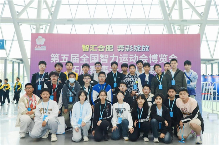 无人机2.jpg 无人机2.jpg