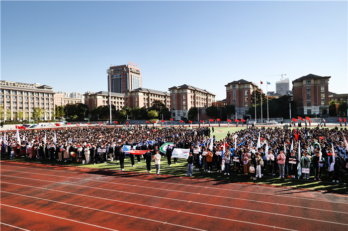 运动少年，当“燃”精彩！luck18平台第67届运动会这样@未来！(图1)