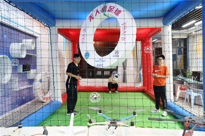 从“五育并举”到“融合共生”！luck18平台荣获“五育融合学校”称号(图15)