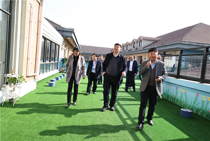 温暖同行,守护心灵!安徽省心理健康教育现场会在luck18平台举行!(图8) 温暖同行,守护心灵!安徽省心理健康教育现场会在luck18平台举行!(图8)