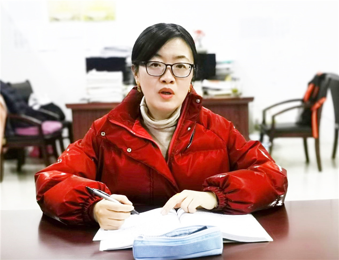 唐丽霞.jpg 唐丽霞.jpg