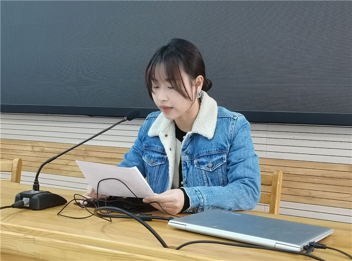 党员发展大会3.jpg 党员发展大会3.jpg