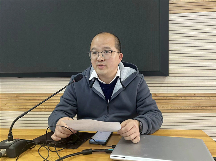 党员发展大会1.jpg 党员发展大会1.jpg