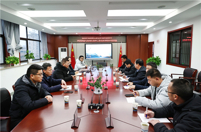 贵州关岭县民族高级中学莅临luck18平台参观考察(图4) 贵州关岭县民族高级中学莅临luck18平台参观考察(图4)