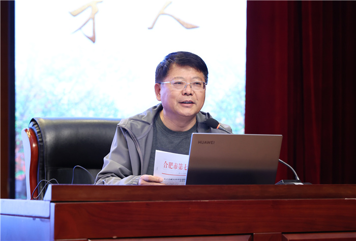 邓宗国书记.jpg 邓宗国书记.jpg