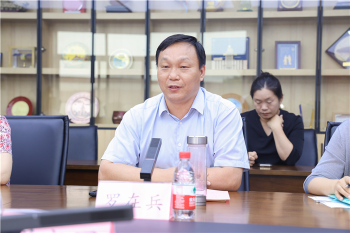 合肥一六八中学与luck18平台签订新时代育人方式改革合作交流框架协议(图4)